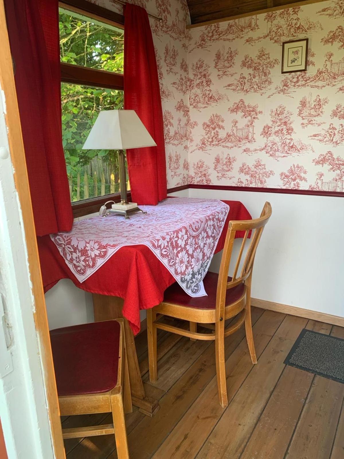 In De Wolf Hotell Watervliet Exteriör bild